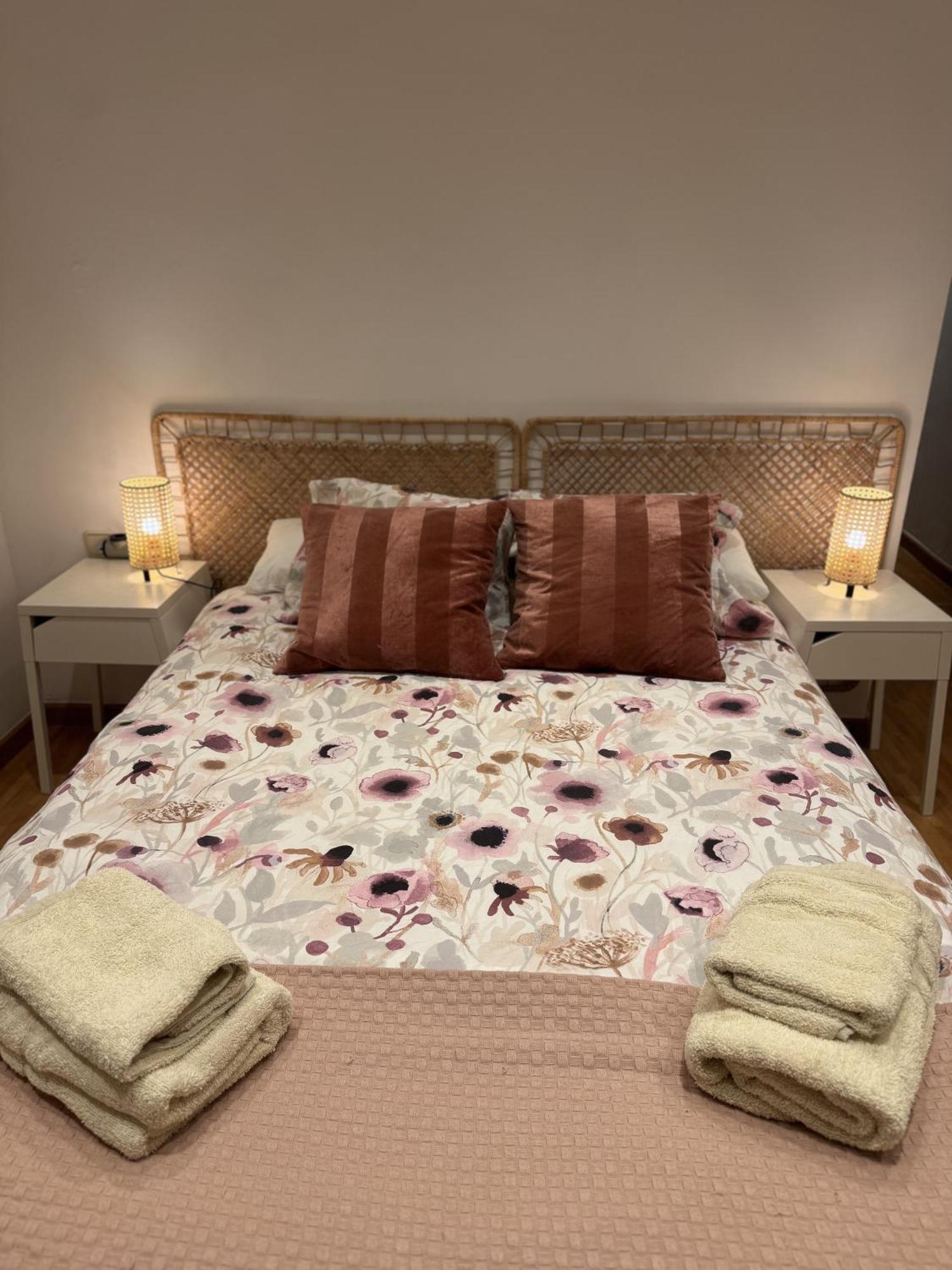 Апартаменты Acogedor Piso En Барселона Экстерьер фото